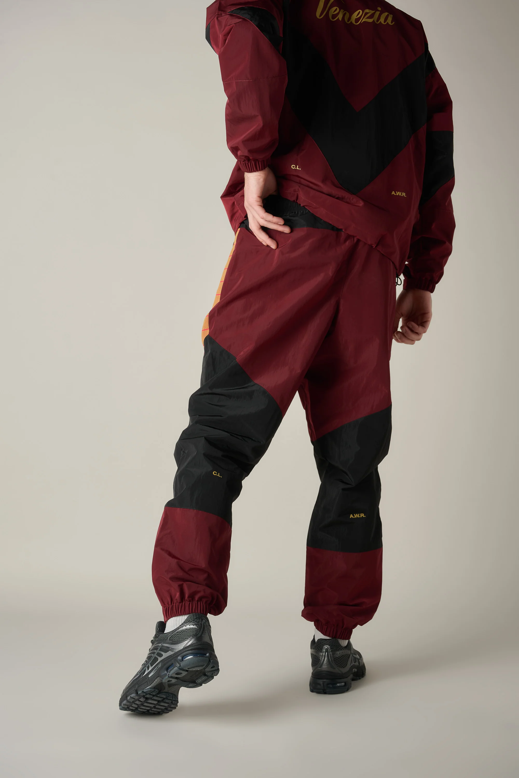 25/26 Venezia Track Pants Burgundy - Image 2