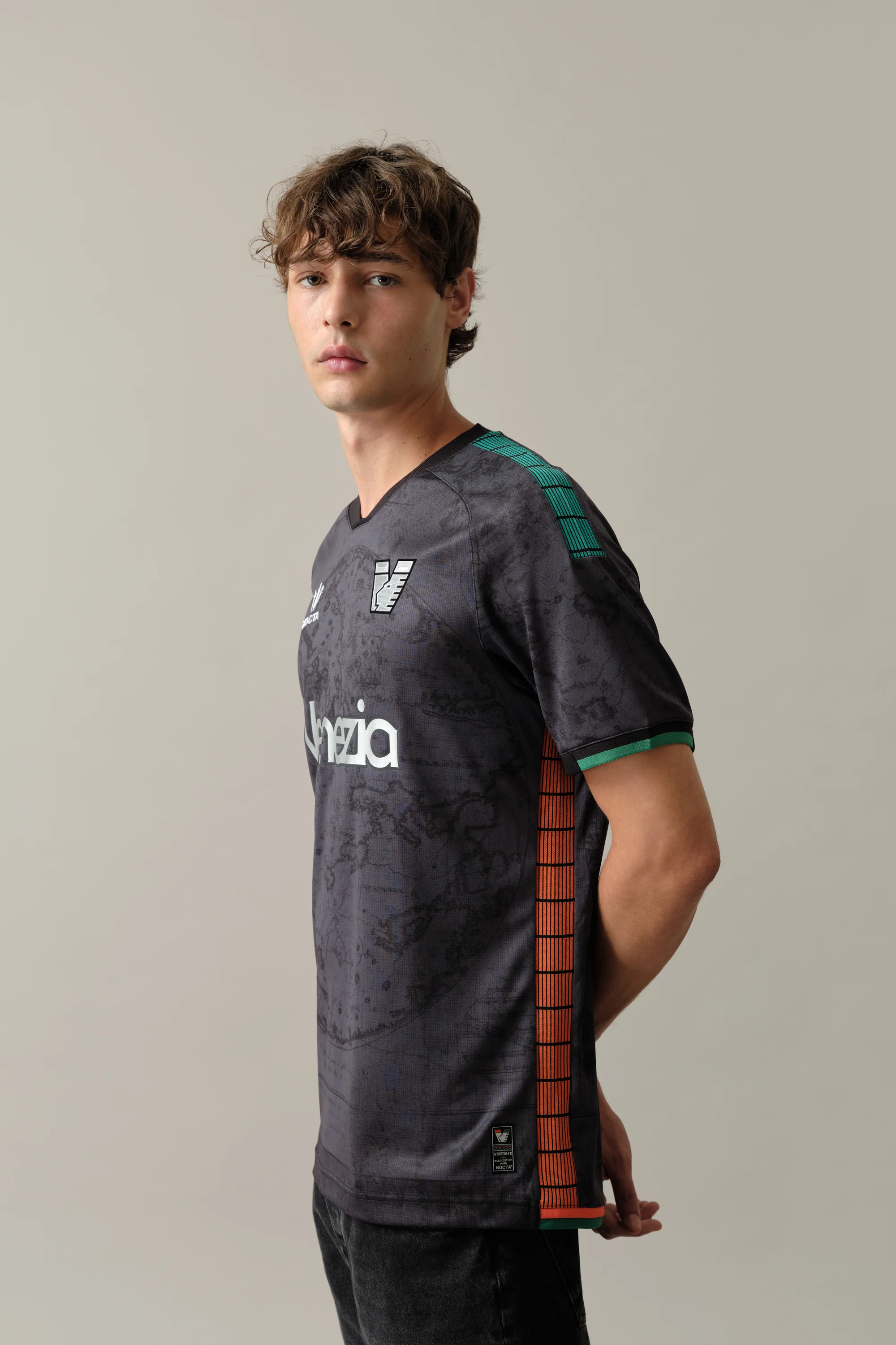 25/26 Home Jersey - Image 3